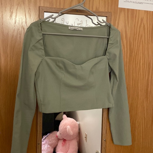 Abercrombie and fitch swoop neckline crop top - Picture 1 of 4